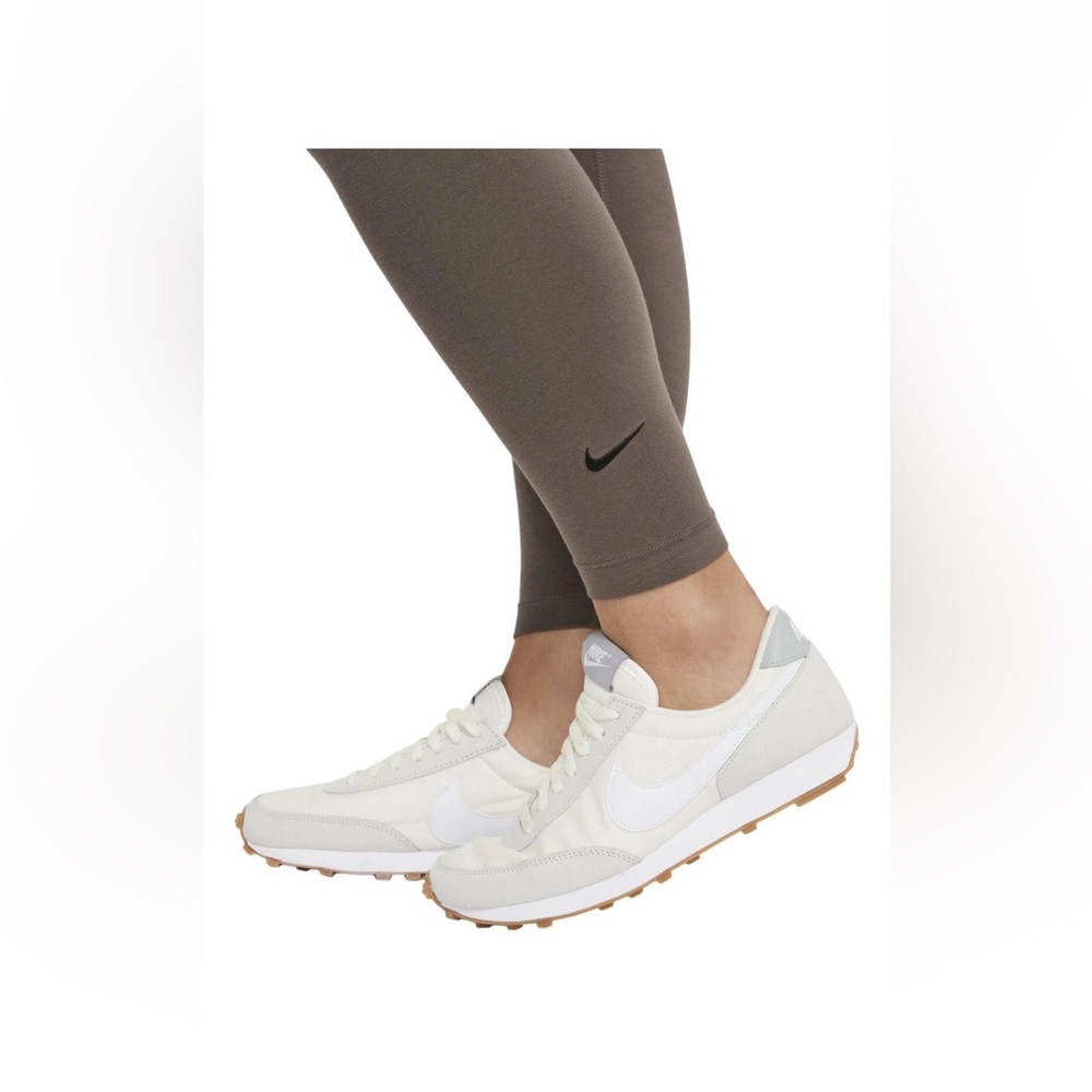 Nike Women's Brown Leggings
